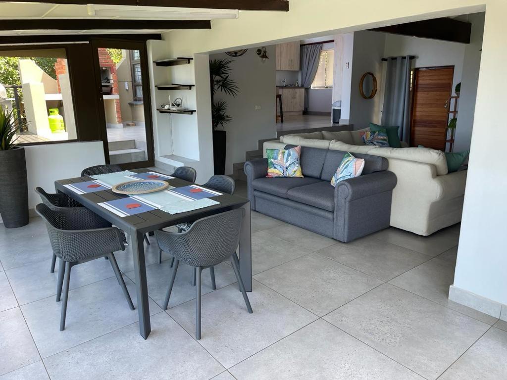 Billfish Apartments Ballito Exterior photo